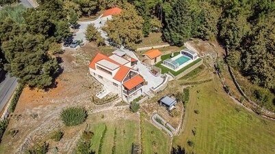 Bed and Breakfast 'Vénus' with Mountain View, Wi-Fi and Air Conditioning