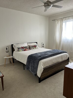 1 bedroom, iron/ironing board, WiFi, bed sheets - Wonderful 1-bedroom apartment in Santa Monica (Santa Monica)