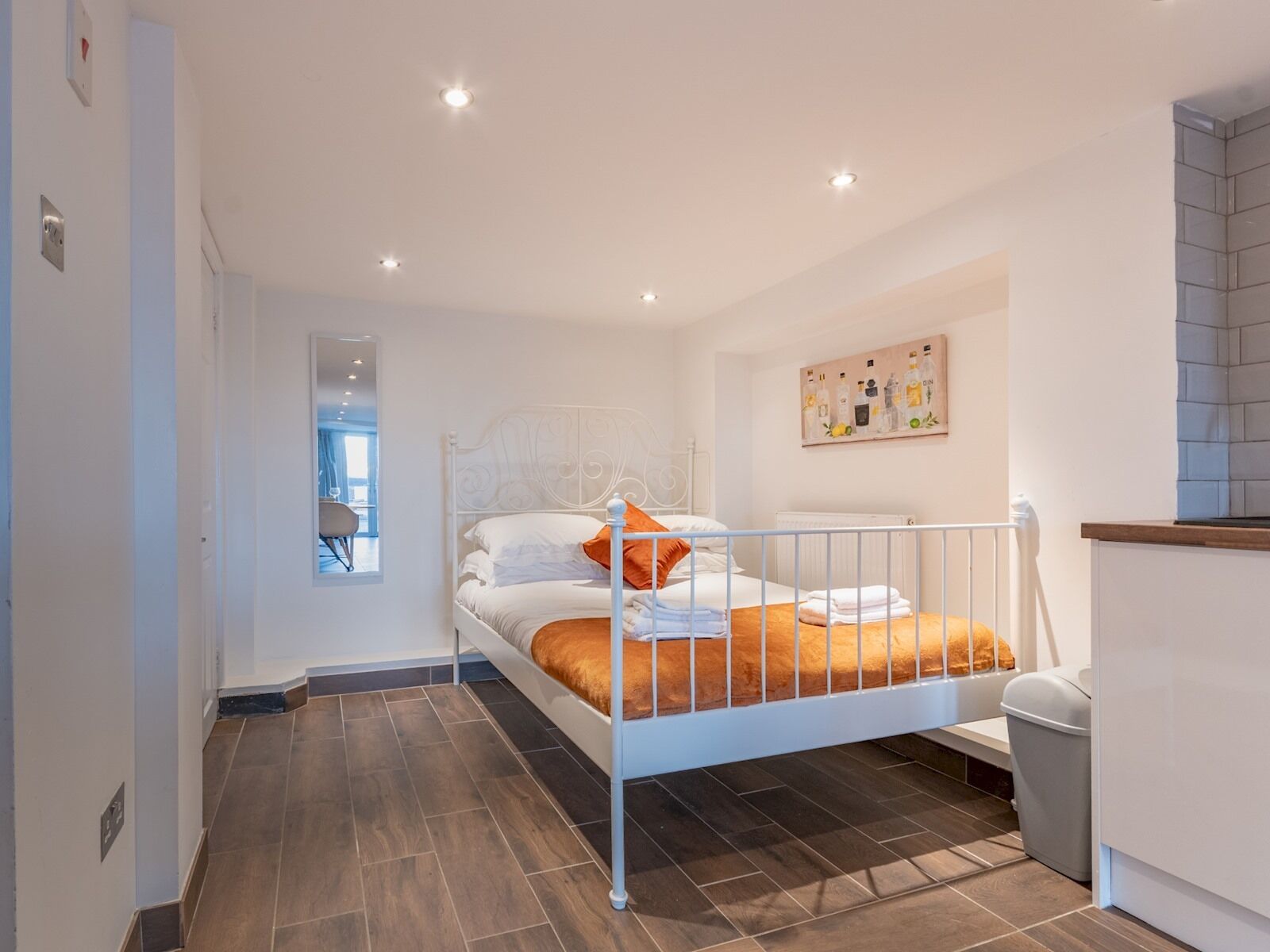 1 bedroom, iron/ironing board, free WiFi, bed sheets