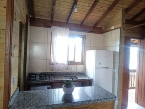 Comfort Apartment, Pool View | Private kitchen