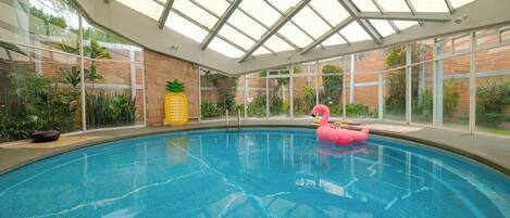 Piscina coberta i piscina climatitzada