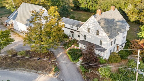 Furnished 2-bed/ 2 bath  apartment with AC in Andover near Proctor and Ragged Mt