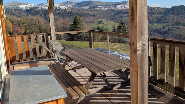 Outdoor dining - Le Panorama with views of the Valley (Soultzeren)