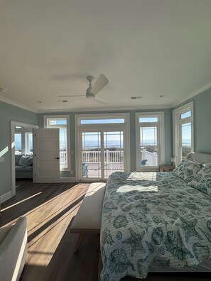 4 bedrooms, iron/ironing board, free WiFi