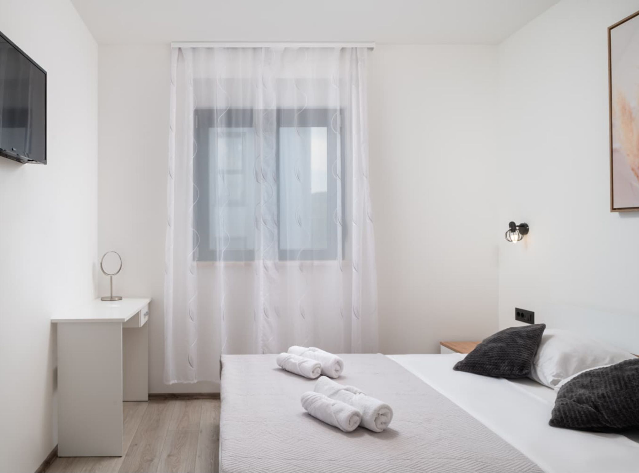 Huoneisto (Apartment Infinity with Hot Tub) | 2 makuuhuonetta, vauvansängyt