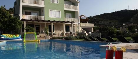 Villa (Six Bedroom Villa With Heated Pool) | Outdoor pool | Outdoor pool, pool umbrellas, pool loungers