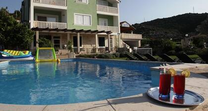 Villa Šolo Peaceful Nature Park Getaway