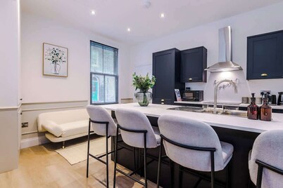 Luxury 3 Bed | York Historic Centre | Sleeps 6