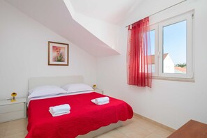 Apartment (Three Bedroom Apartment with Terrace ) | 6 bedrooms, cribs/infant beds - Apartments Bella Vista (Marina)