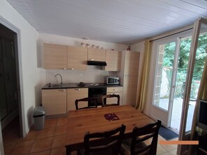Private kitchen - 1-bedroom gite with queen-size bed (Mazamet)