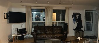 Relax with the whole Family close to malls transportation and waterpark