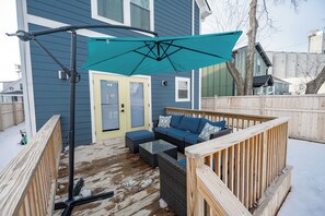 Terrace/patio - Downtown 3BR, Family-Friendly, near INDY 500 & IMS with Free Parking (Indianapolis)