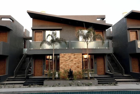 Room - Phoenix Resort (Rajkot)