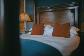 3 bedrooms, iron/ironing board, travel crib, free WiFi