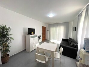 Presidential-Suite | Essbereich im Zimmer