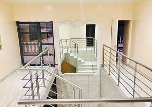 Interior - Grand Tranquil Views - Worth-while 4 bedroom house in Ezulwini (Lobamba)