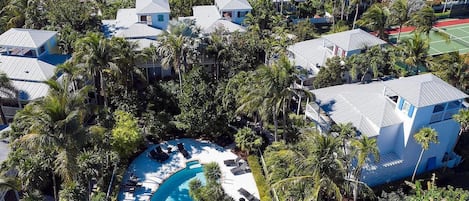 Piscina all'aperto, una piscina riscaldata