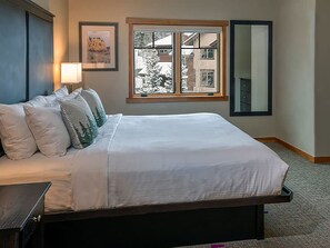 1 bedroom, iron/ironing board, internet, bed sheets