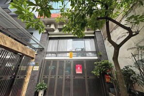 Unclassified image, 2 of 7, button - Vega Lumi Hotel (Hanoi)