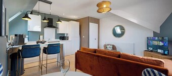 Central 2 Bed Retreat | Ideal for Work or Leisure
