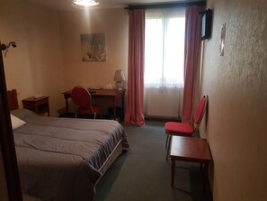 Double Room | Ruang kerja komputer riba, Wi-fi percuma 