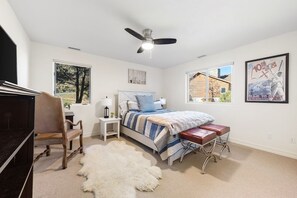 Iron/ironing board, WiFi, bed sheets - Eagle, CO Private Mountain Retreat near Vail (Eagle)