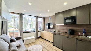 Interior - Cocoon IN THE Mountains (Vars)