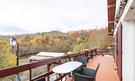 Outdoor dining. Ground floor of a beautiful cottage
