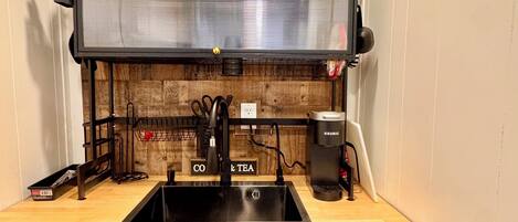 المنشأة من الداخل