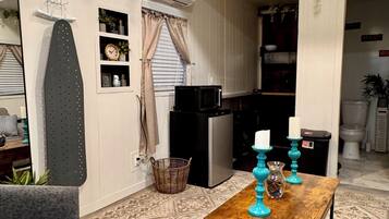 電視、壁爐