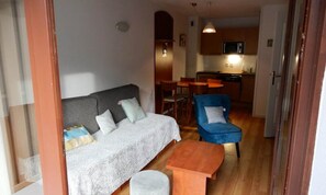 Interior - 2-room Apartment for 4 People - Comfort (Bagnères-de-Bigorre)