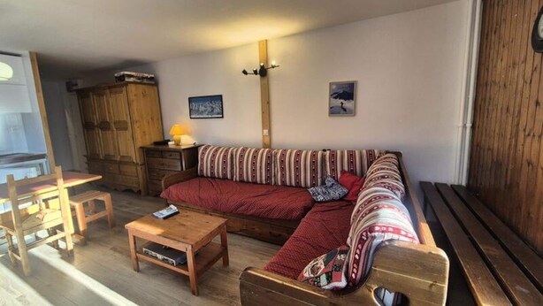 Living area - Bright Apartment Close to Slopes and Shops (Tignes)