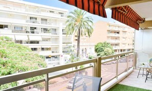 Property grounds - Apartment in Palm Beach Near the Croisette (Cannes)