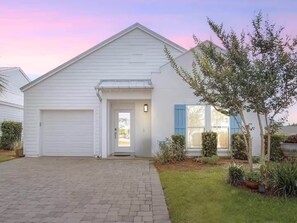 Exterior - Sea Breeze Hideaway (Panama City Beach)