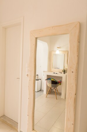 Interior - Noème Santorini (Santorini)