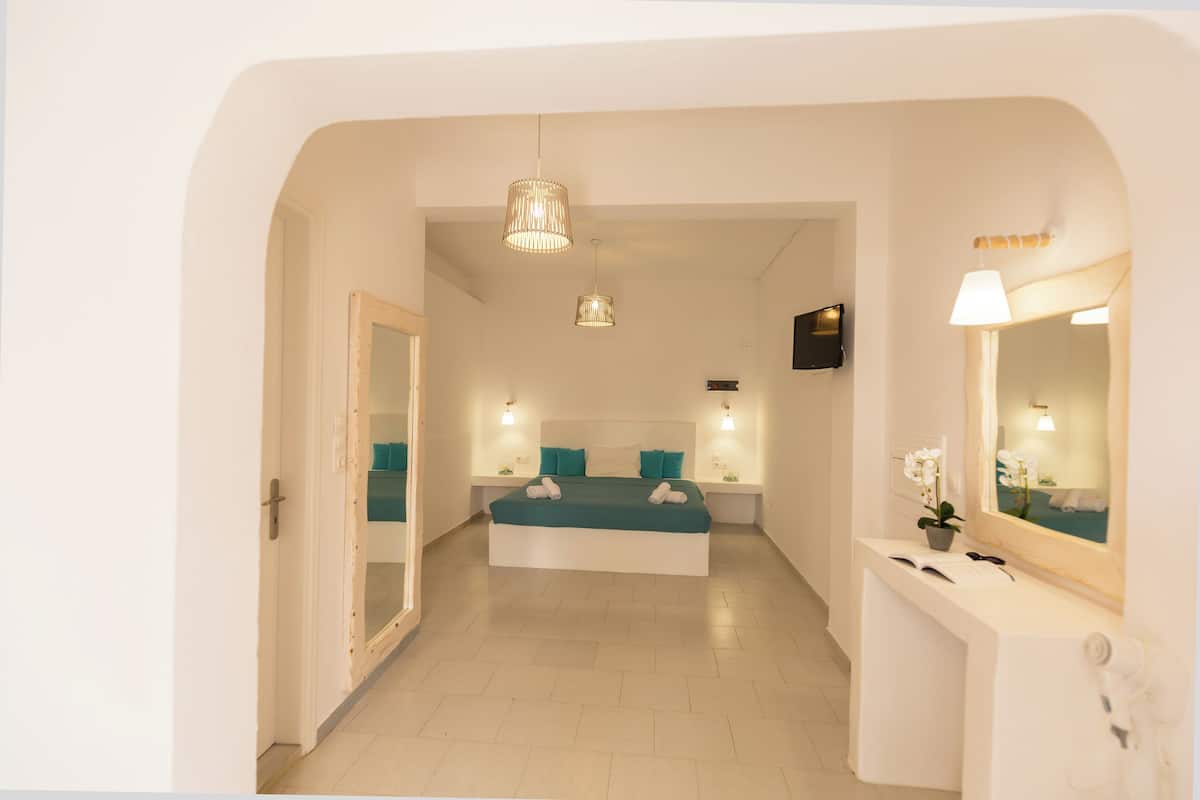 In-room safe, blackout curtains, soundproofing, iron/ironing board