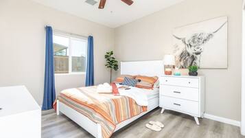 Blackout curtains, free WiFi