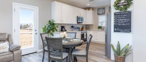 تناول الطعام