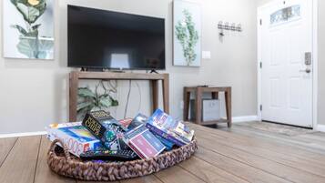 Comfort House, Non Smoking, Patio | Interior