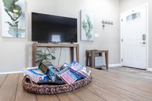 Rumah Comfort, Bebas Asap Rokok, patio | Interior