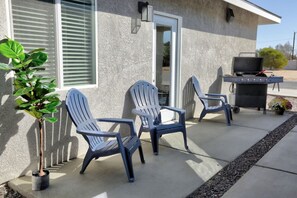 Rumah Comfort, Bebas Asap Rokok, patio | Teras/patio