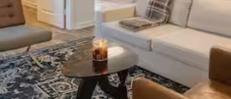 Una Smart TV, libros