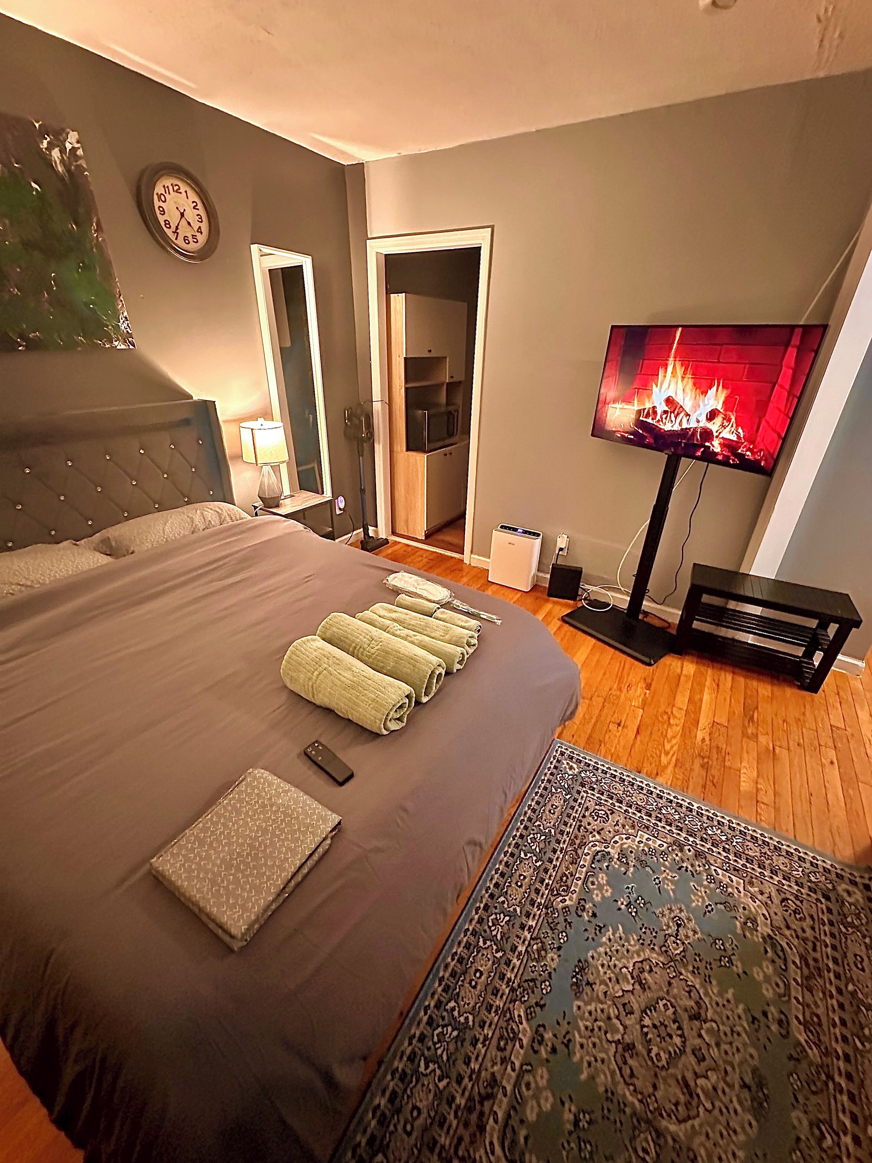 1 chambre, fer et planche à repasser, Wi-Fi gratuit, draps fournis