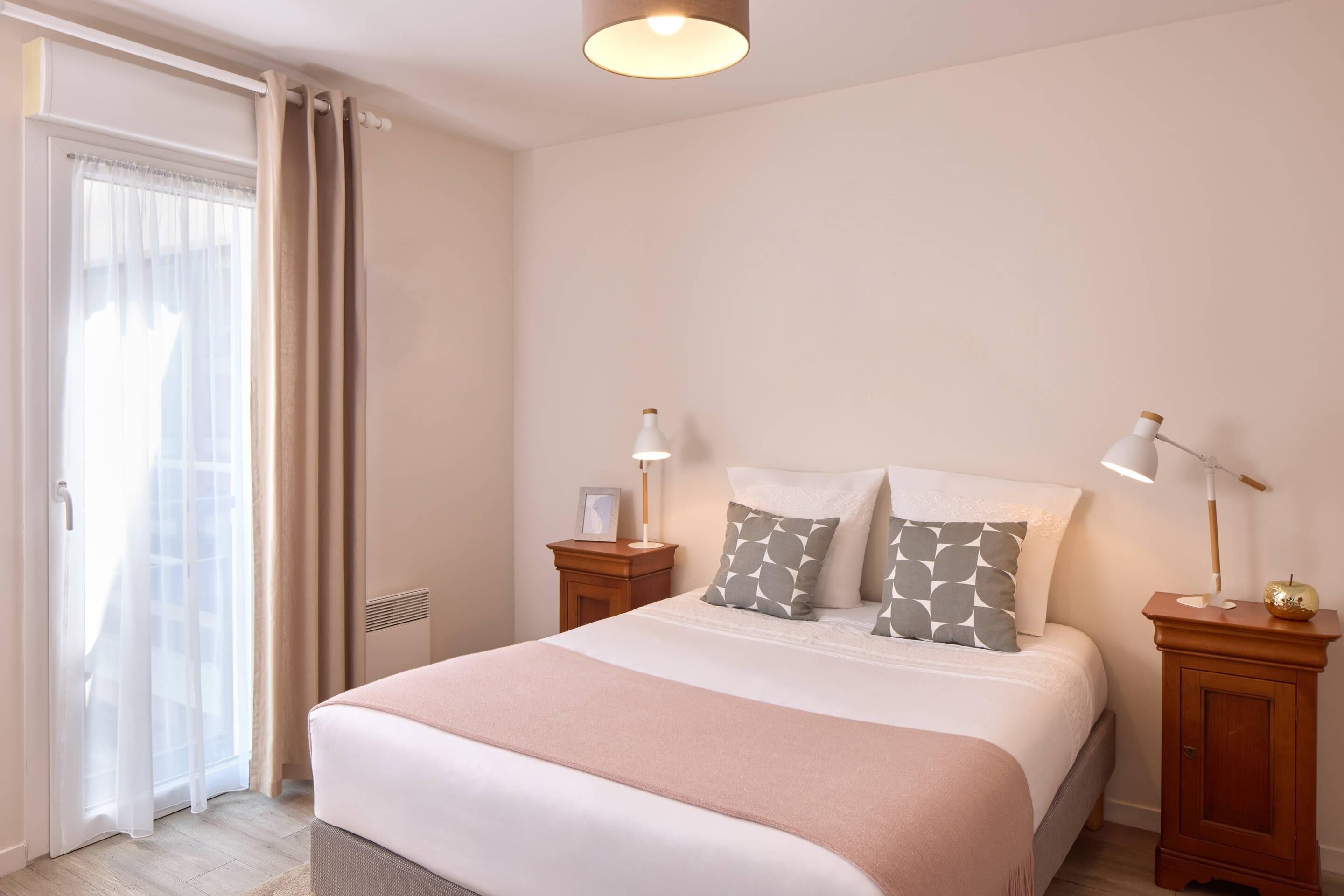 Wifi gratis y ropa de cama 