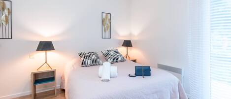 Room, 1 Queen Bed, Non Smoking (Upgrade)