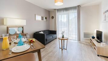 Wifi gratis y ropa de cama