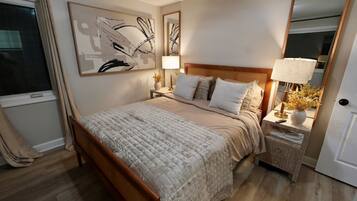 3 makuuhuonetta, silitysrauta/-lauta, vauvan matkasänky, Wi-Fi