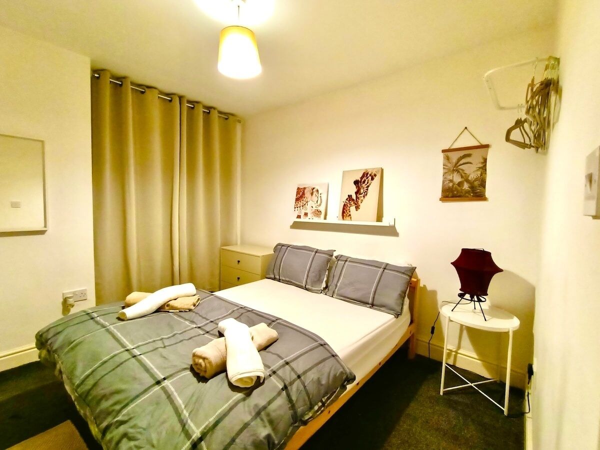 4 chambres, fer et planche à repasser, accès Internet, draps fournis