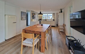 Dining - Beautiful home in Hjørring with WiFi (Hjørring)