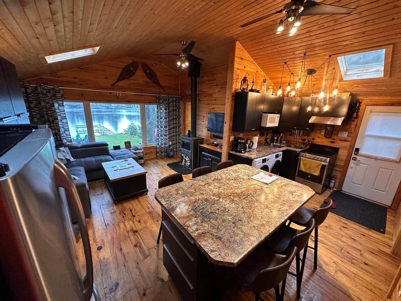 المنشأة من الداخل